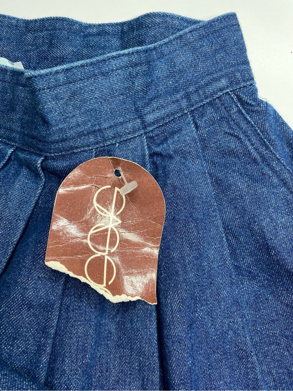 Vintage Sasson Dead-stock Denim MidiSkirt with Pockets Sz 18 (runs small) - Picture 4 of 11